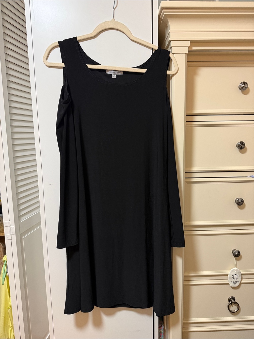 Black off the Shoulder Shift Dress